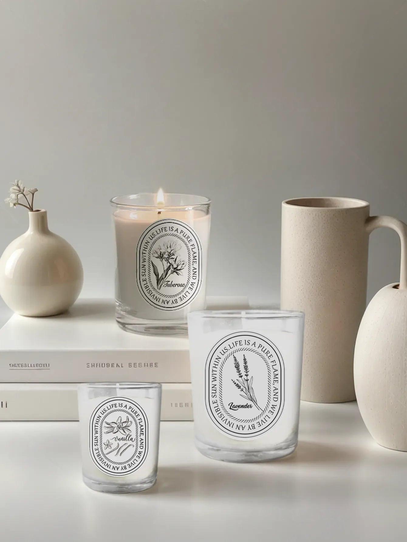 バニラ、ラベンダー、ローズのガラス瓶キャンドル、ホームフレグ - Home Fragrance Jar のレビューと価格